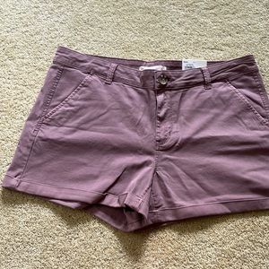 NWT SO Favorite Midi Low rise 4” inseam size 17 muted plum Shorts